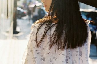 擺地?cái)傋鲐i蹄賺錢嗎