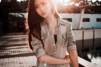 網(wǎng)頁設(shè)計簡約